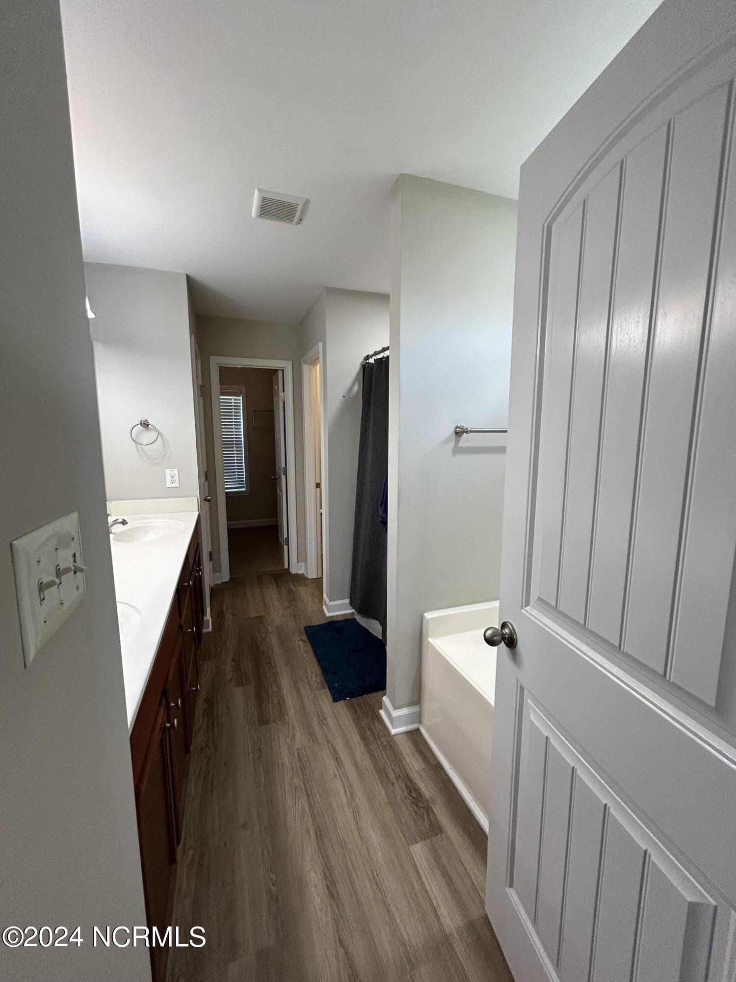307 Moray Court