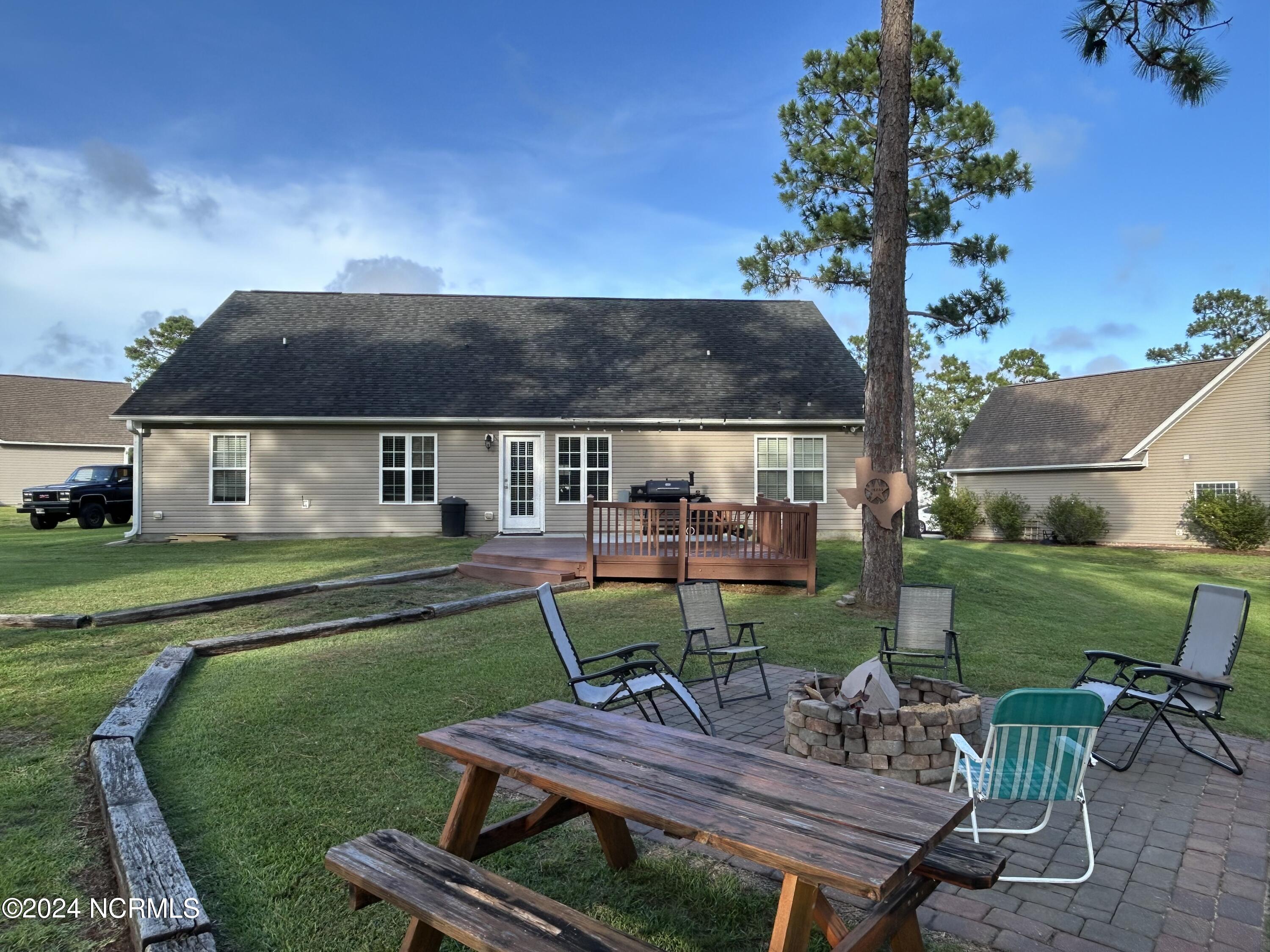 307 Moray Court