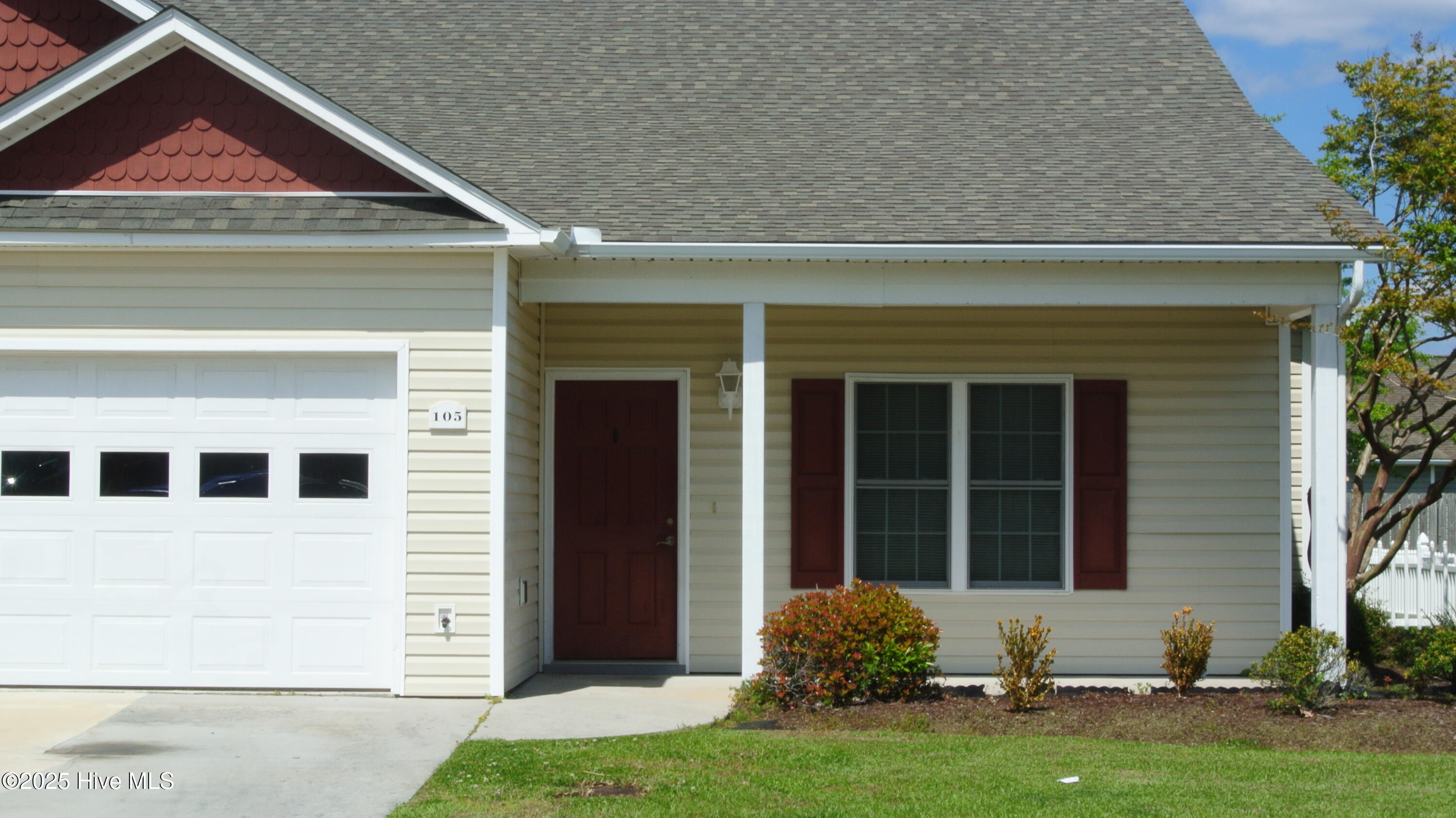 105 Palmetto Place Circle