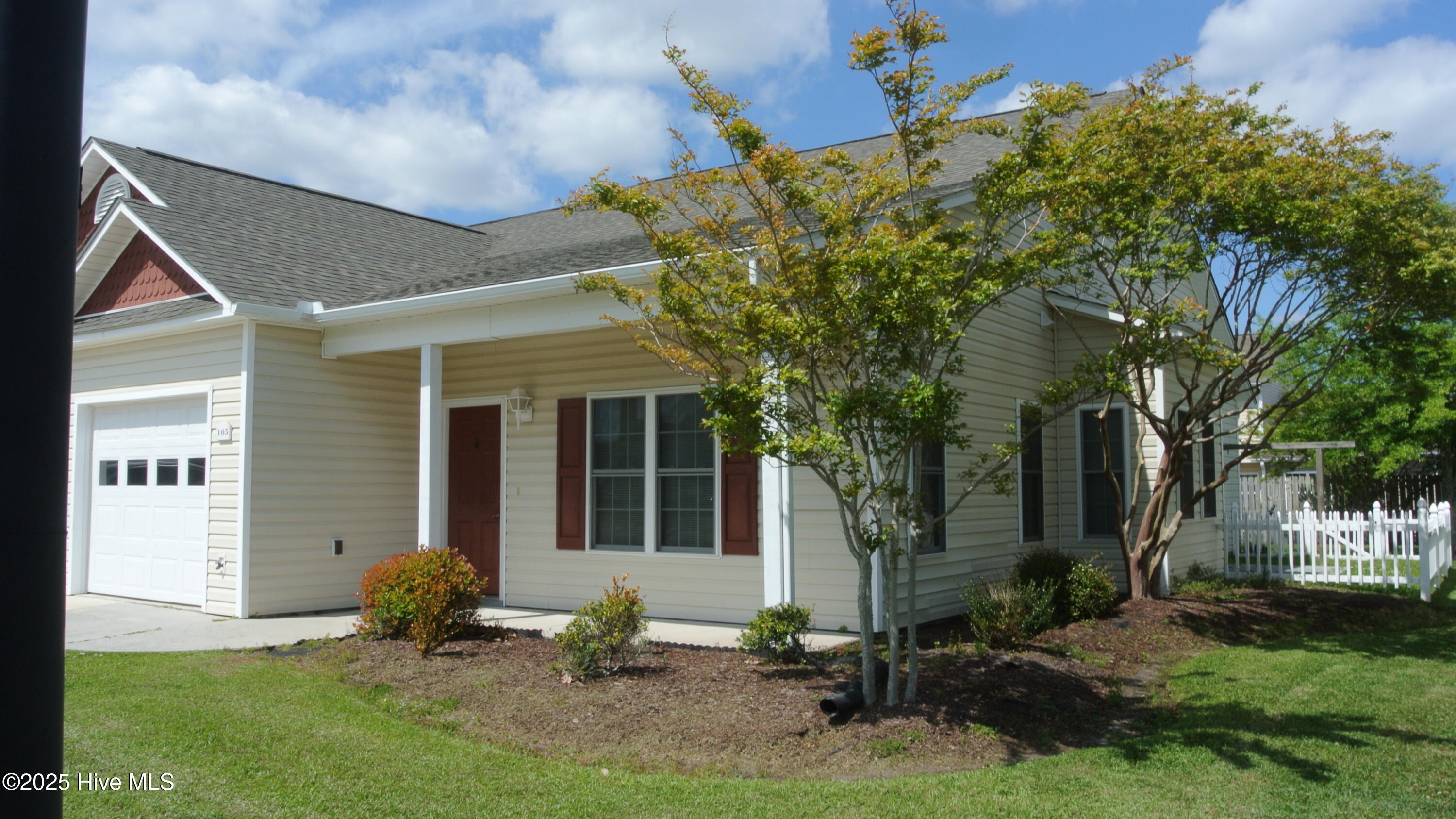 105 Palmetto Place Circle