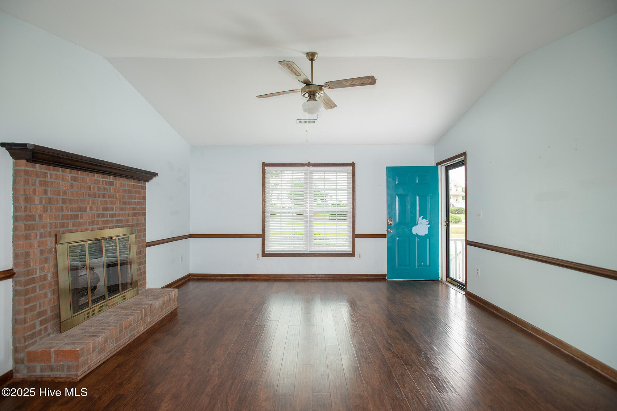 512 Island Drive