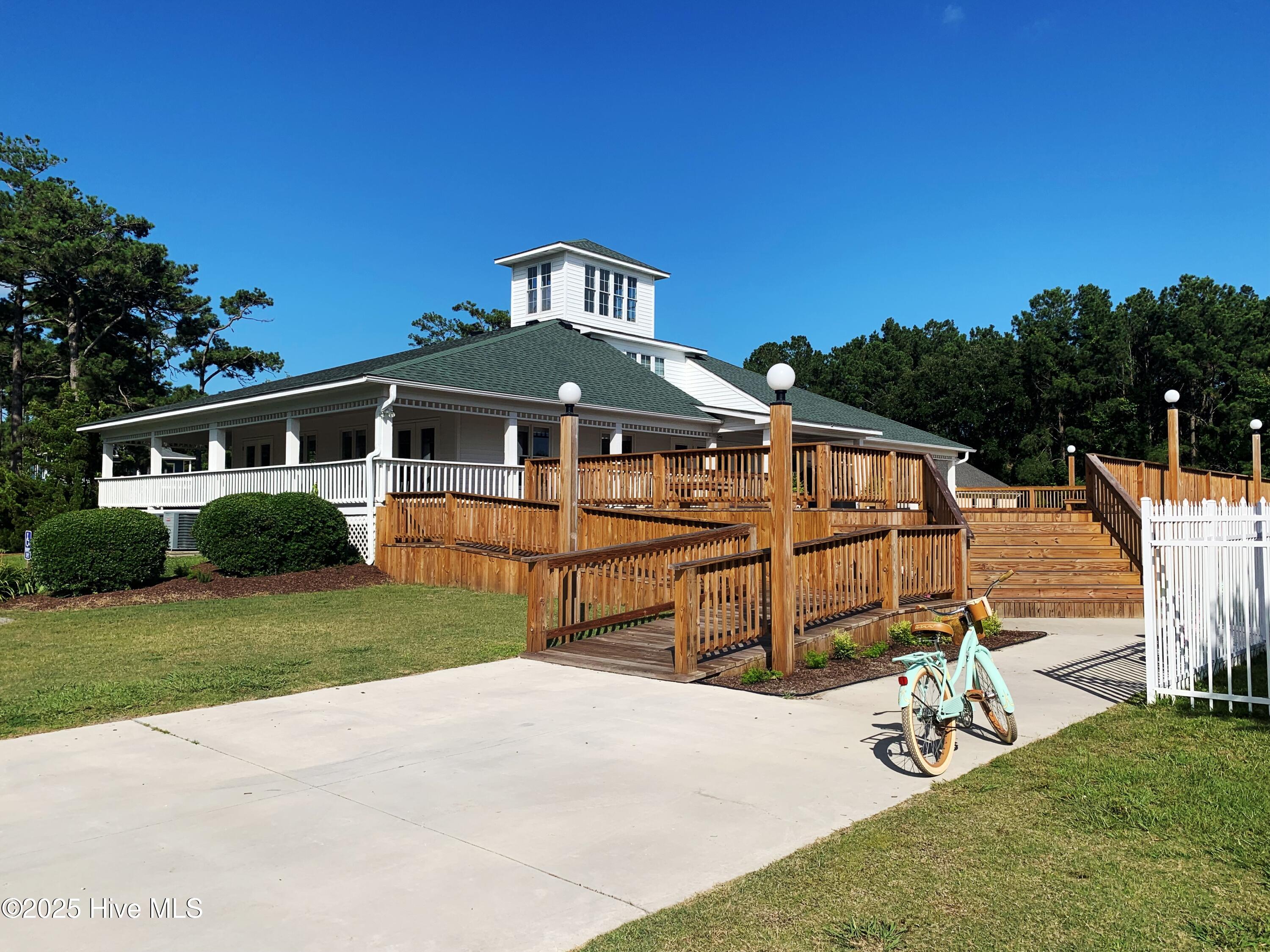 512 Island Drive