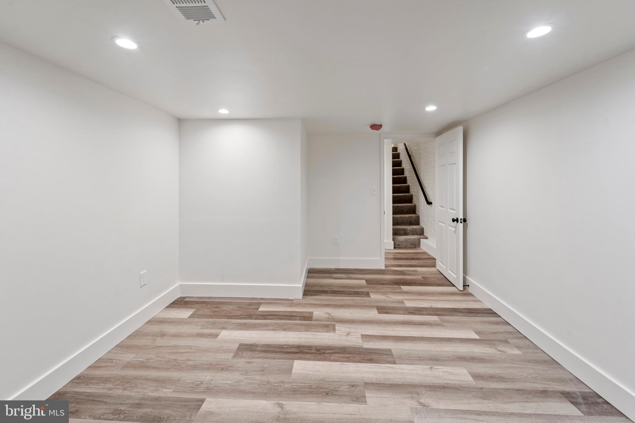 2329 E MADISON STREET