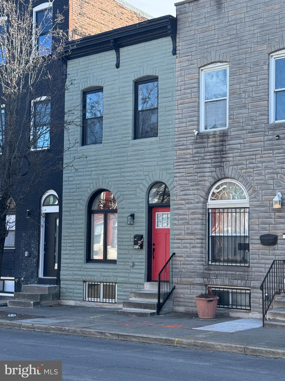 2329 E MADISON STREET