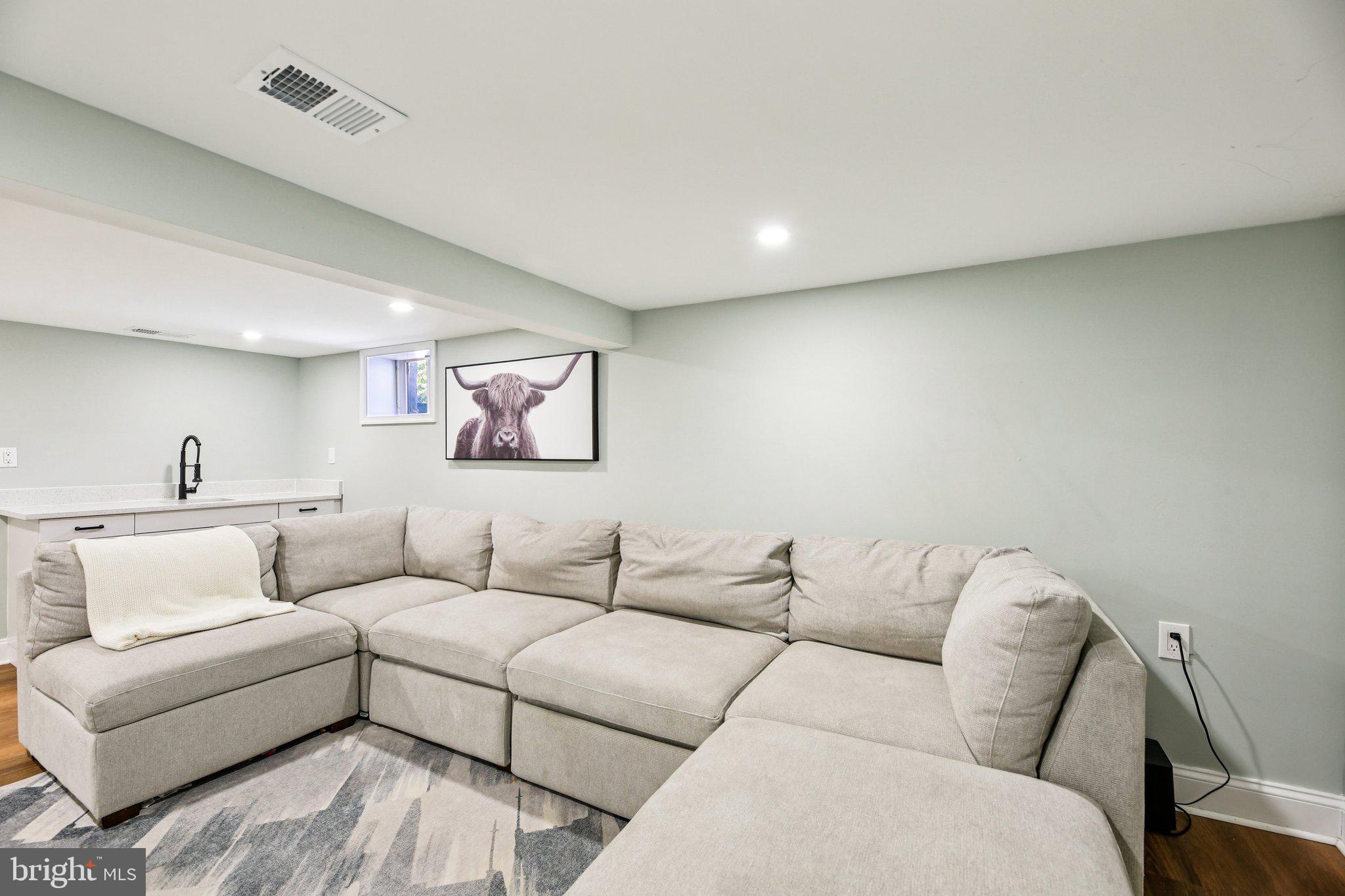 5201 OLD FREDERICK ROAD