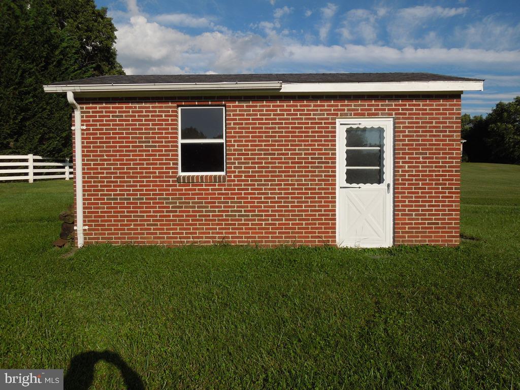 6235 QUINN ROAD