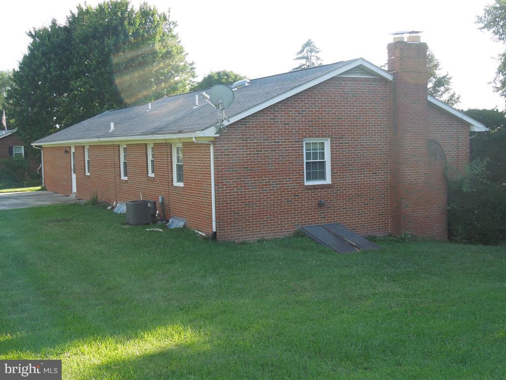 6235 QUINN ROAD