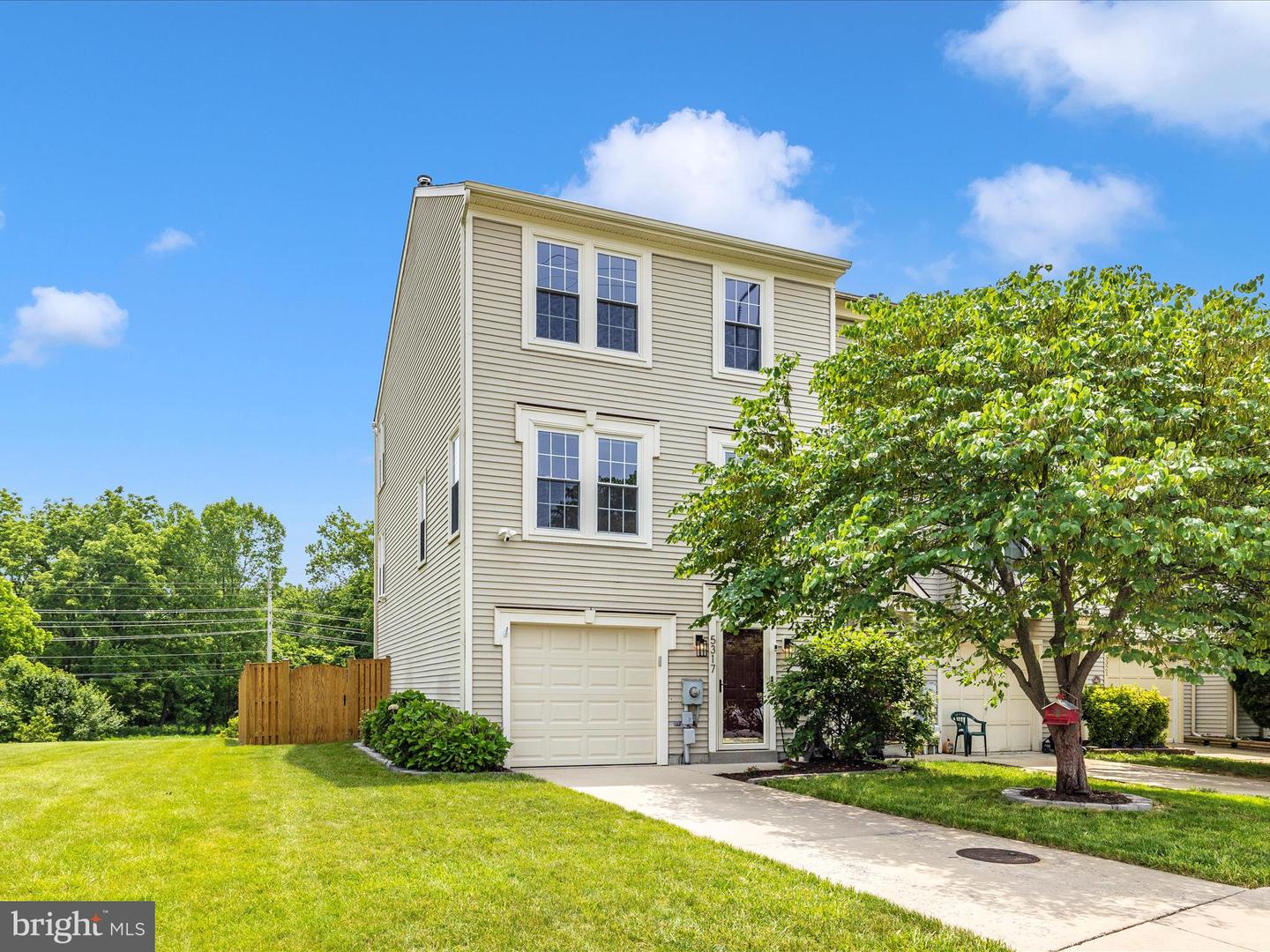 5317 Duke Ct