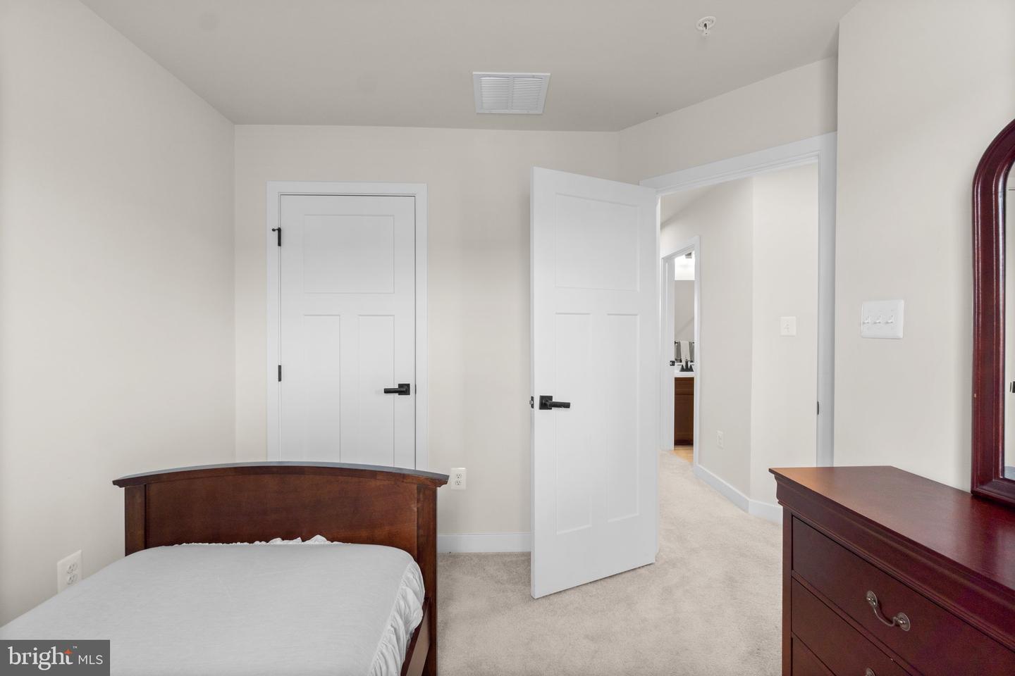 1512 Wilmer Park Ln
