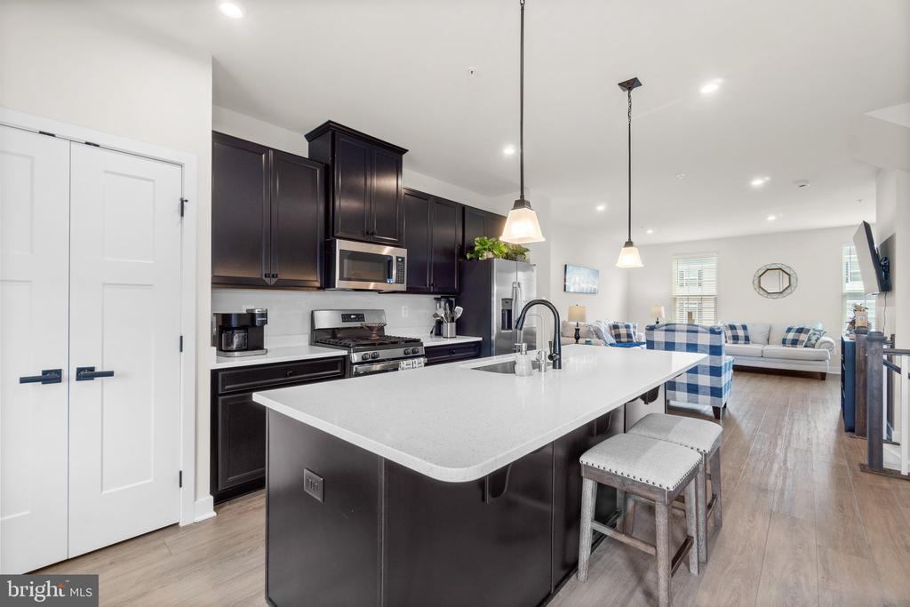 1512 Wilmer Park Ln
