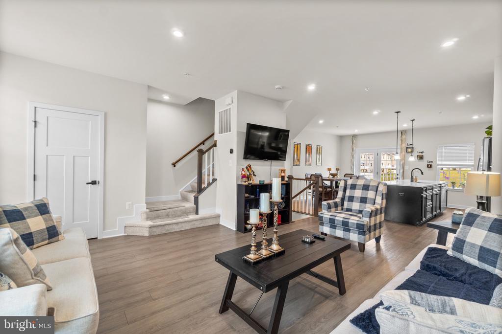 1512 Wilmer Park Ln