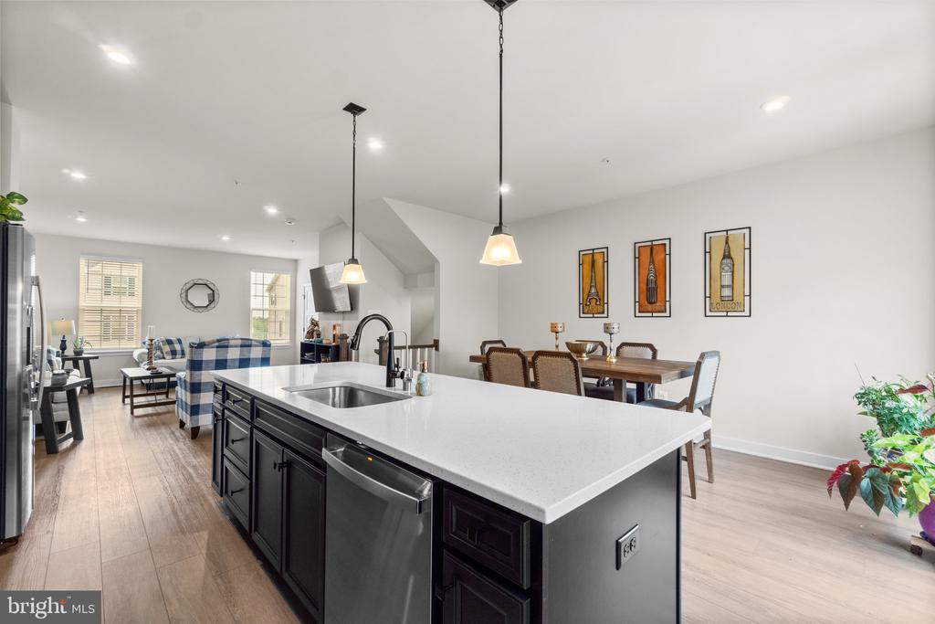 1512 Wilmer Park Ln