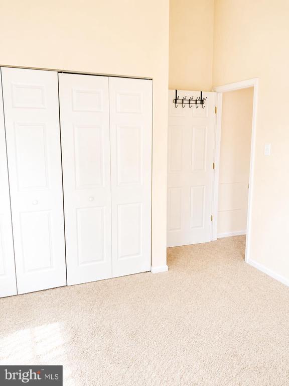 4989 PINTAIL COURT