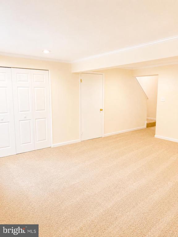 4989 PINTAIL COURT