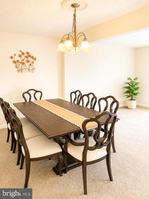 4989 PINTAIL COURT