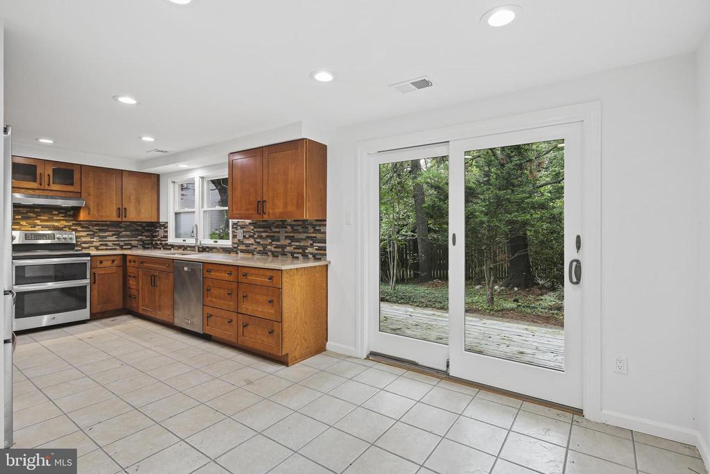 4152 HENHAWK COURT