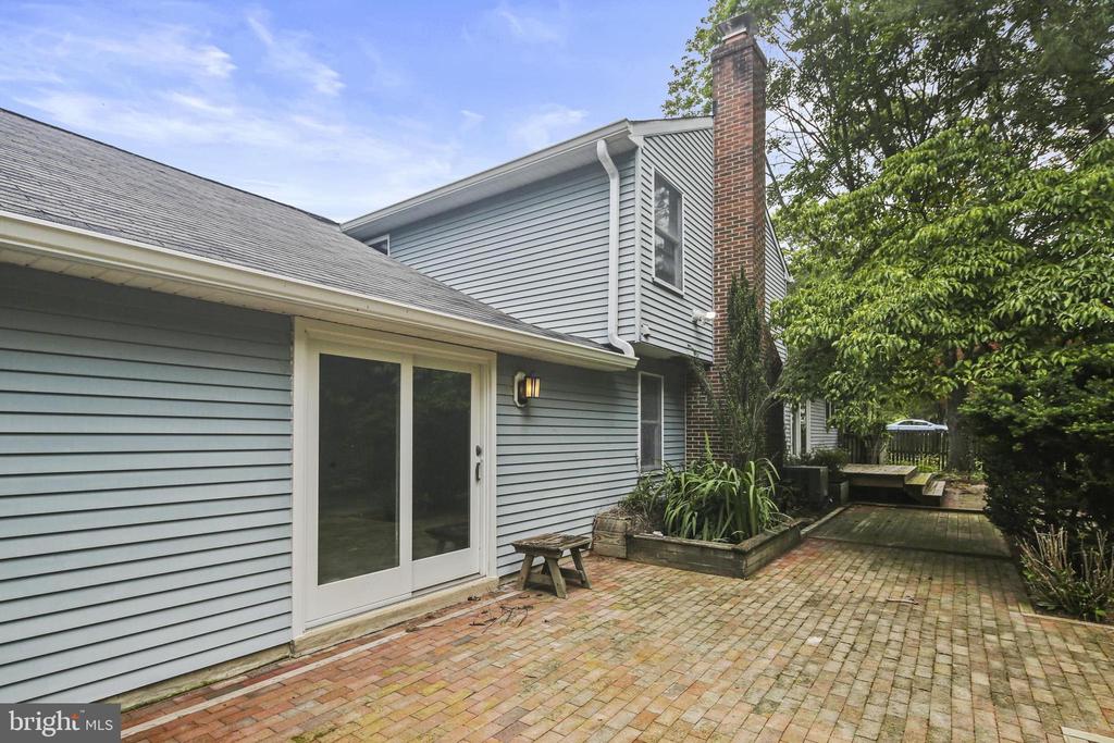 4152 HENHAWK COURT