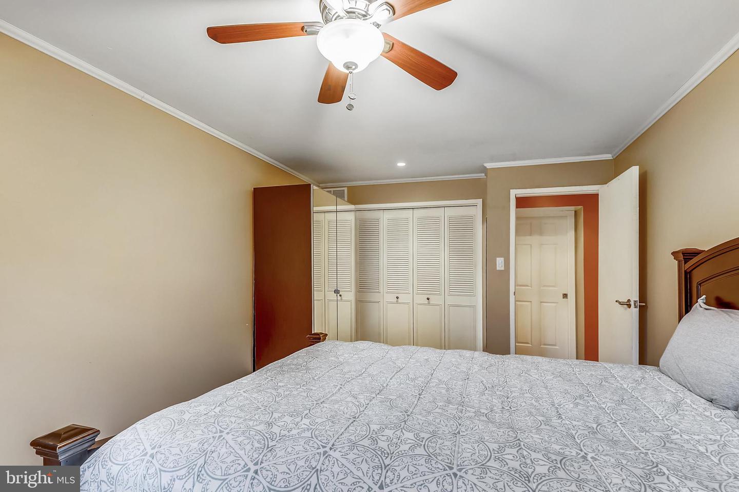 10228 ROCKVILLE PIKE Unit: 102