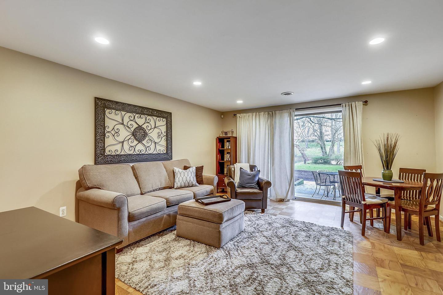 10228 ROCKVILLE PIKE Unit: 102