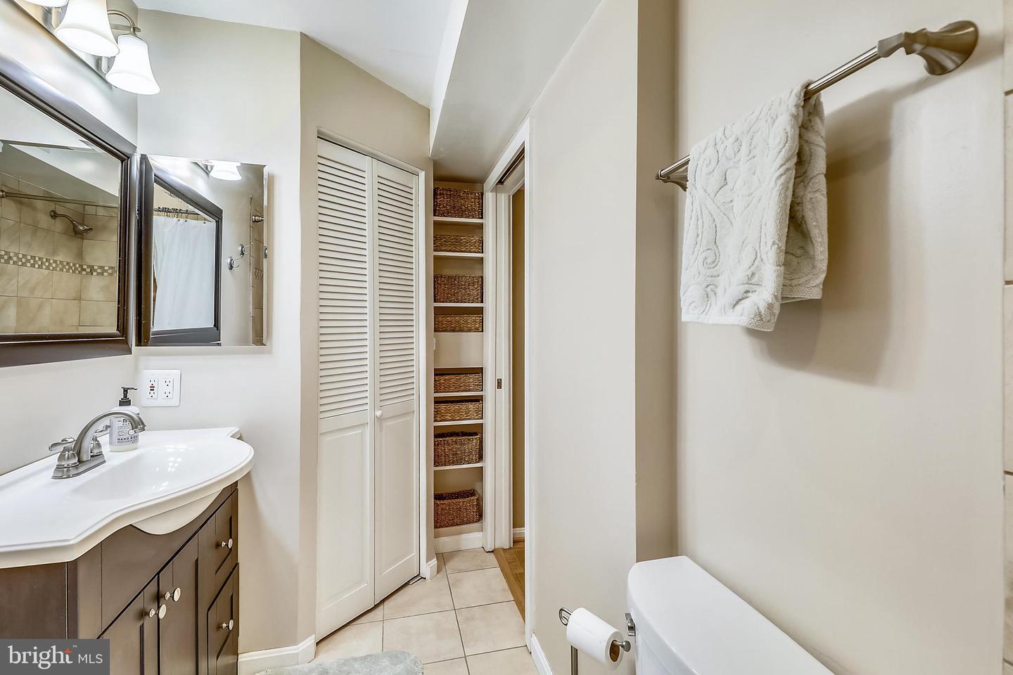 10228 ROCKVILLE PIKE Unit: 102