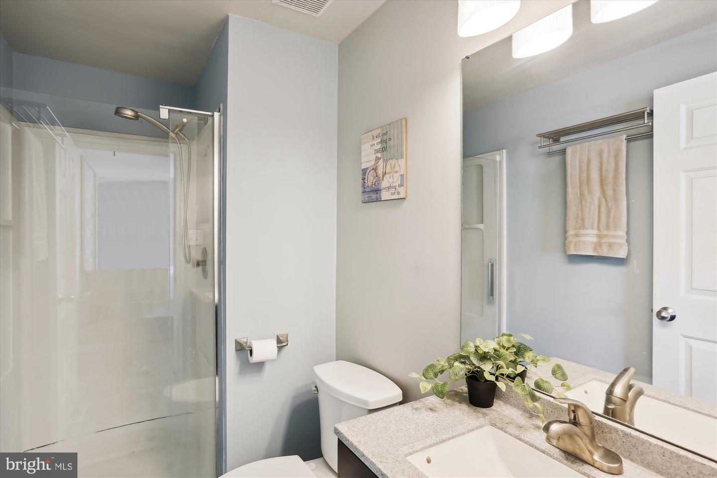 3 LEATHERWOOD COURT