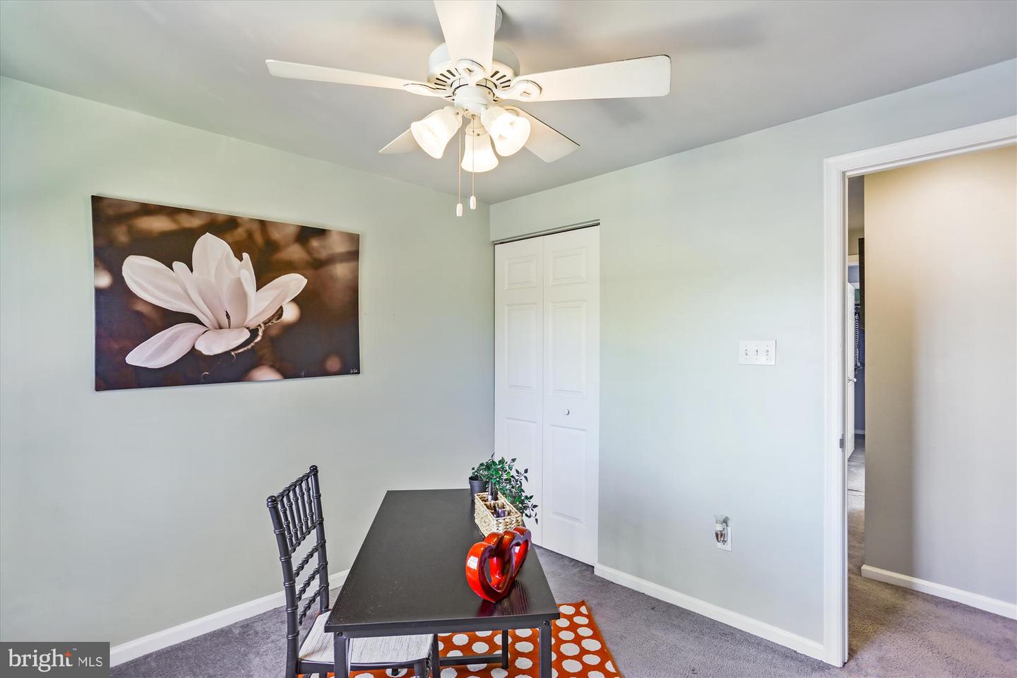 3 LEATHERWOOD COURT