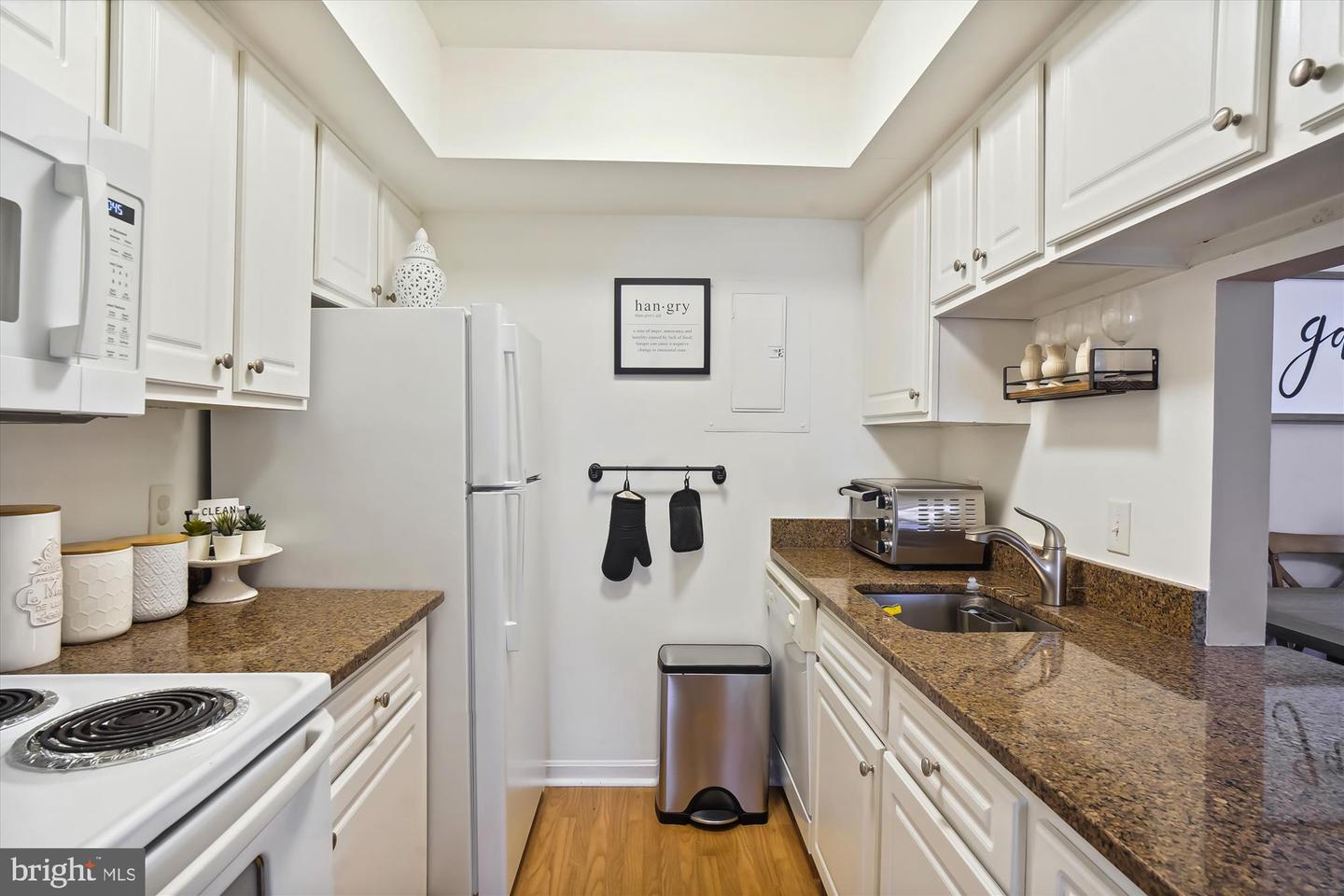 18328 STREAMSIDE DRIVE Unit: 103