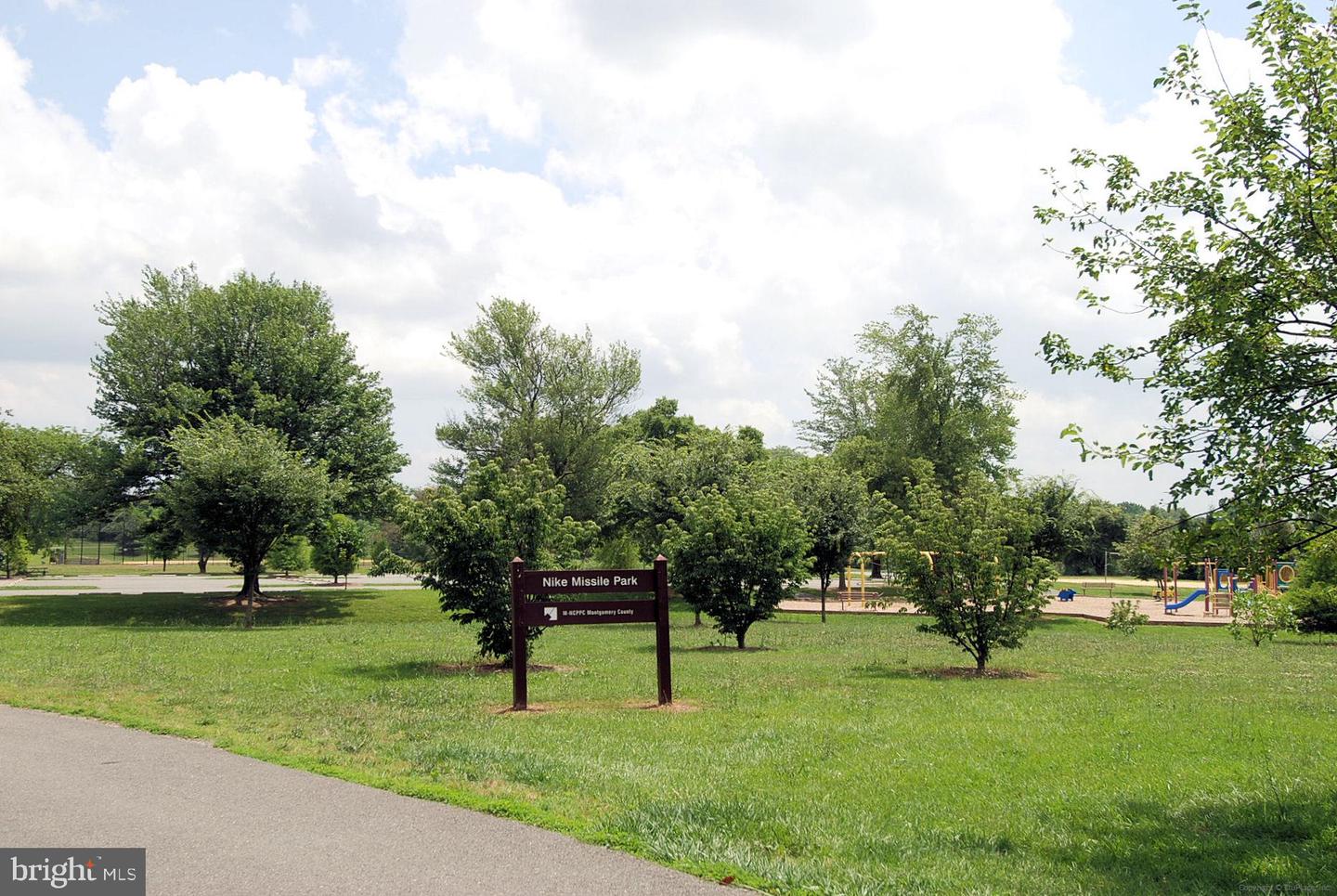 18328 STREAMSIDE DRIVE Unit: 101