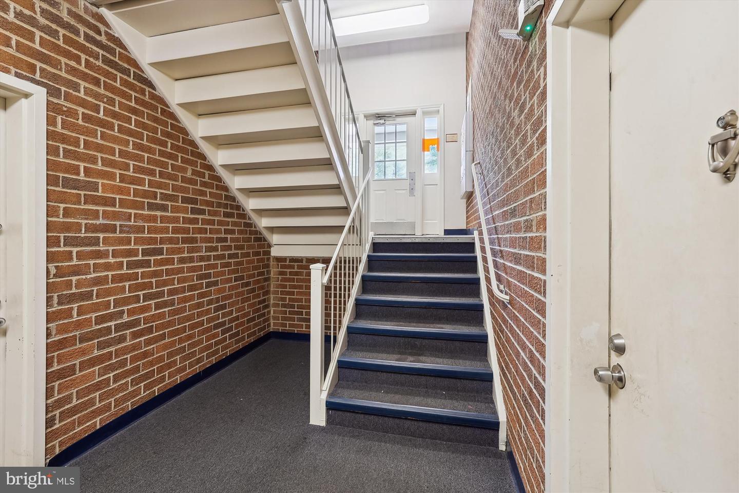 18328 STREAMSIDE DRIVE Unit: 101