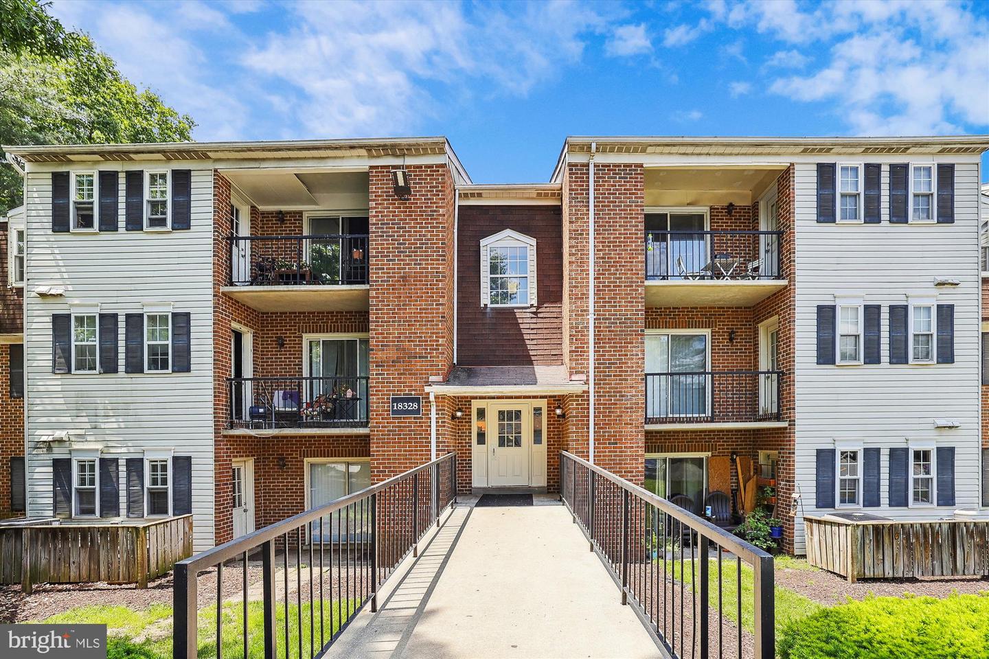 18328 STREAMSIDE DRIVE Unit: 101