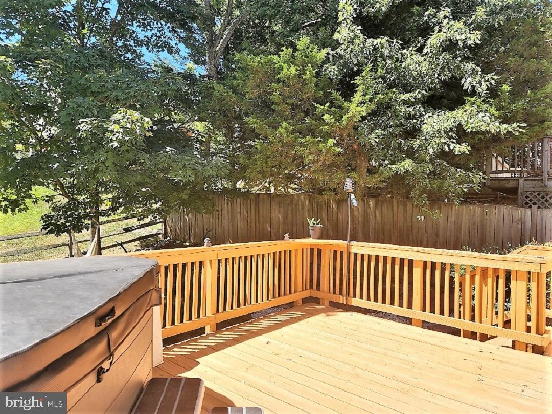 10610 Hunters Chase LANE