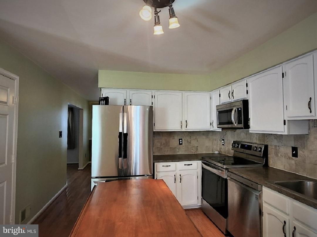 10610 Hunters Chase LANE