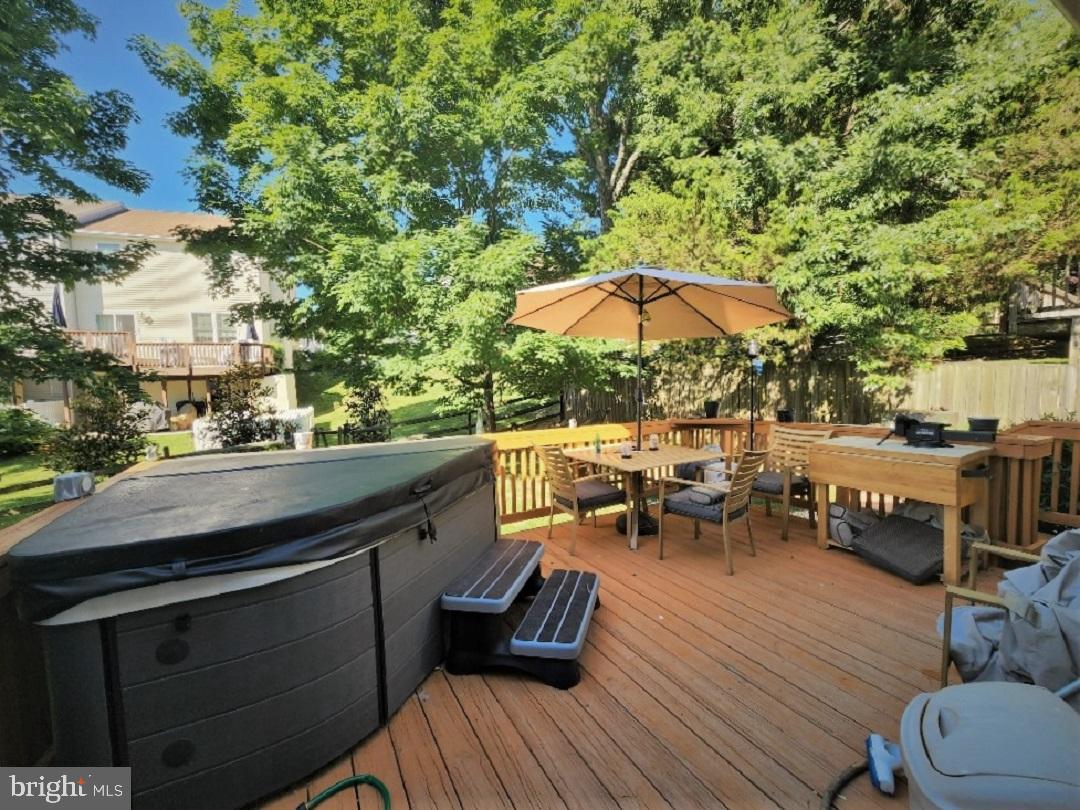 10610 Hunters Chase LANE