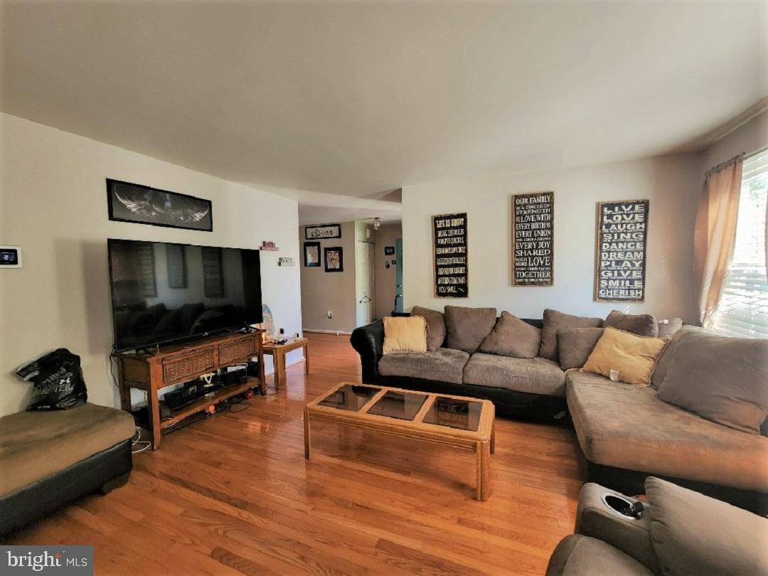 10610 Hunters Chase LANE