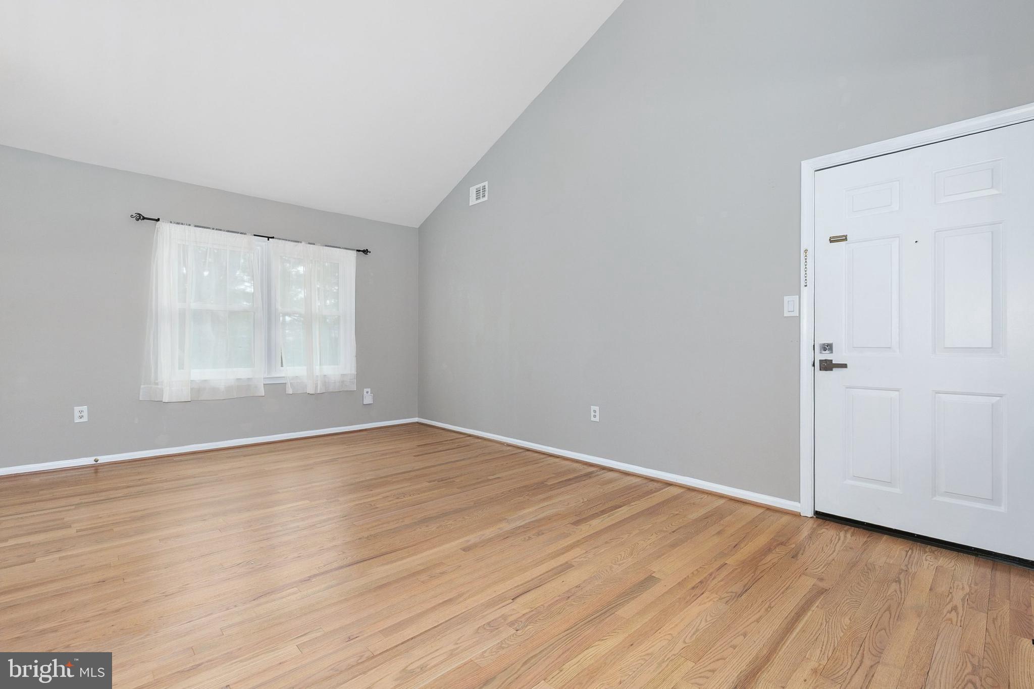 13027 Shadyside Ln #12-208