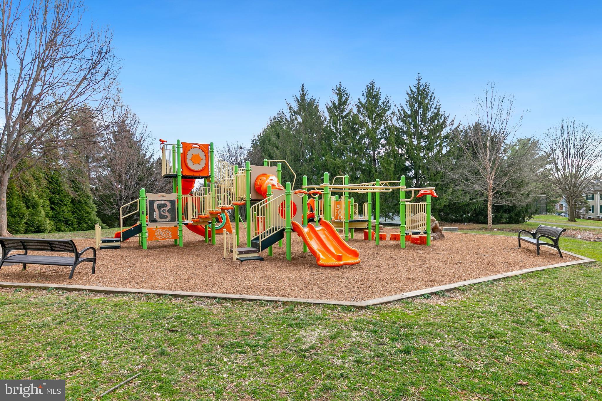 13027 Shadyside Ln #12-208