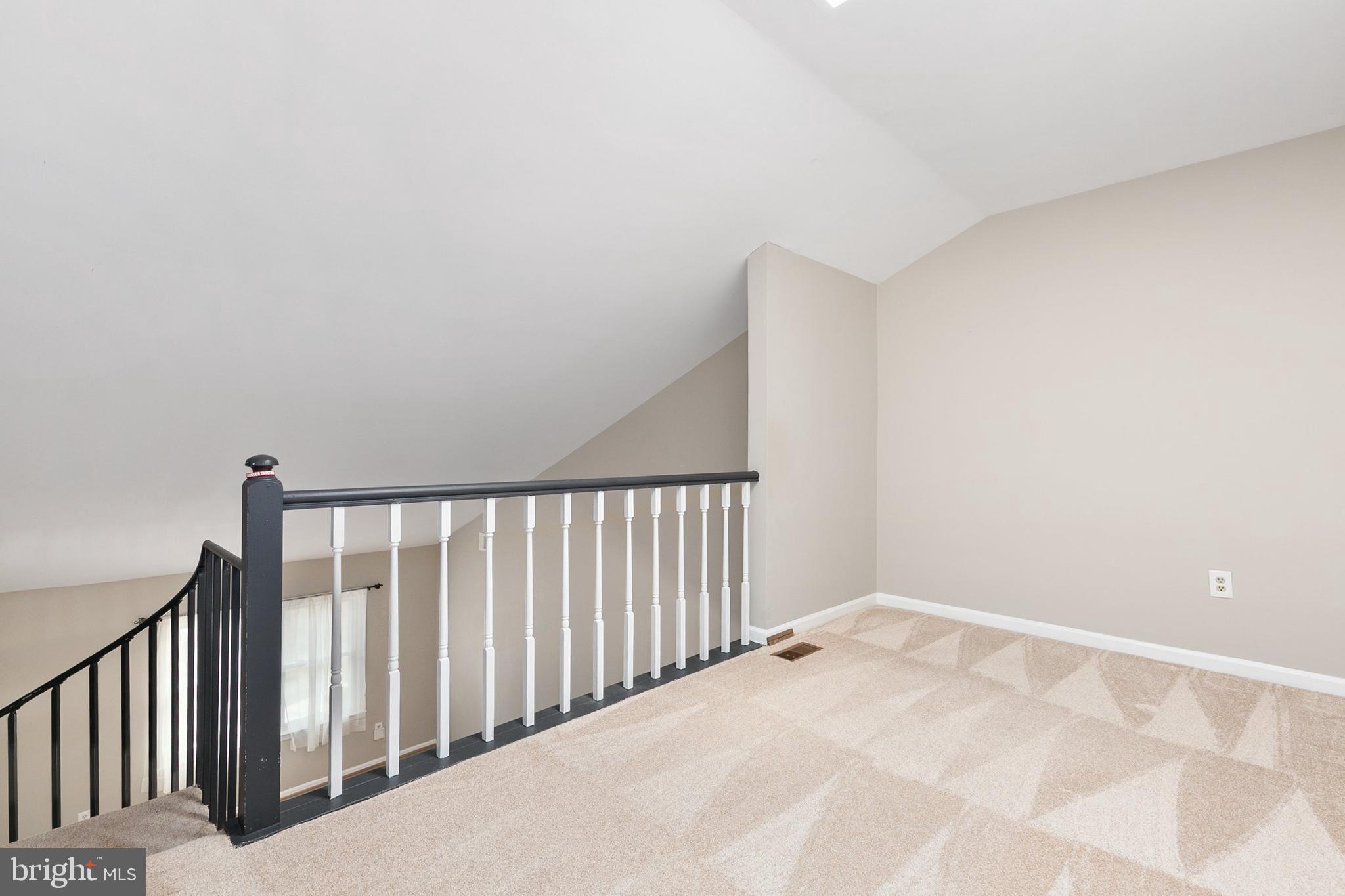 13027 Shadyside Ln #12-208