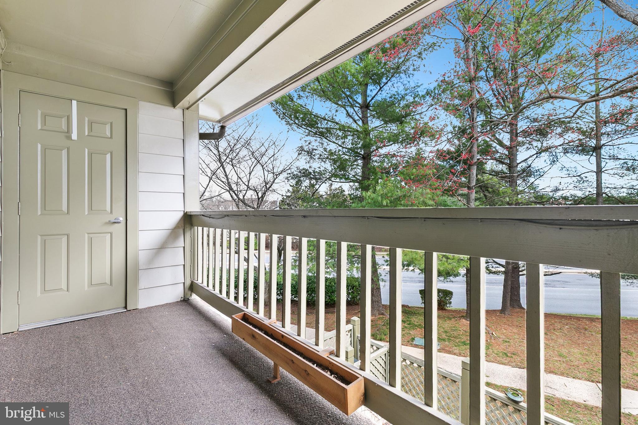 13027 Shadyside Ln #12-208