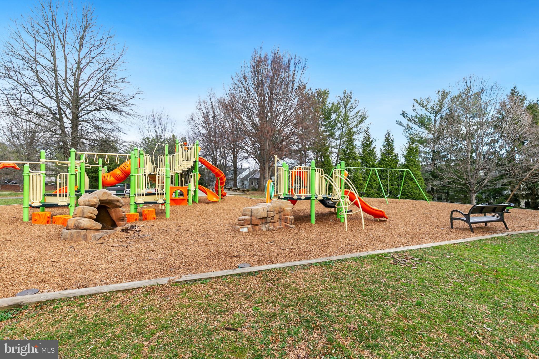 13027 Shadyside Ln #12-208