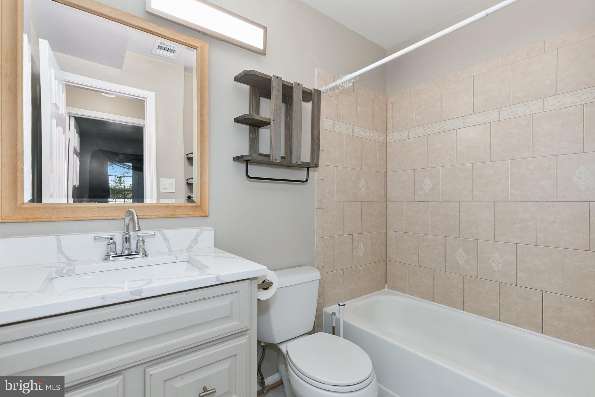 13027 Shadyside Ln #12-208