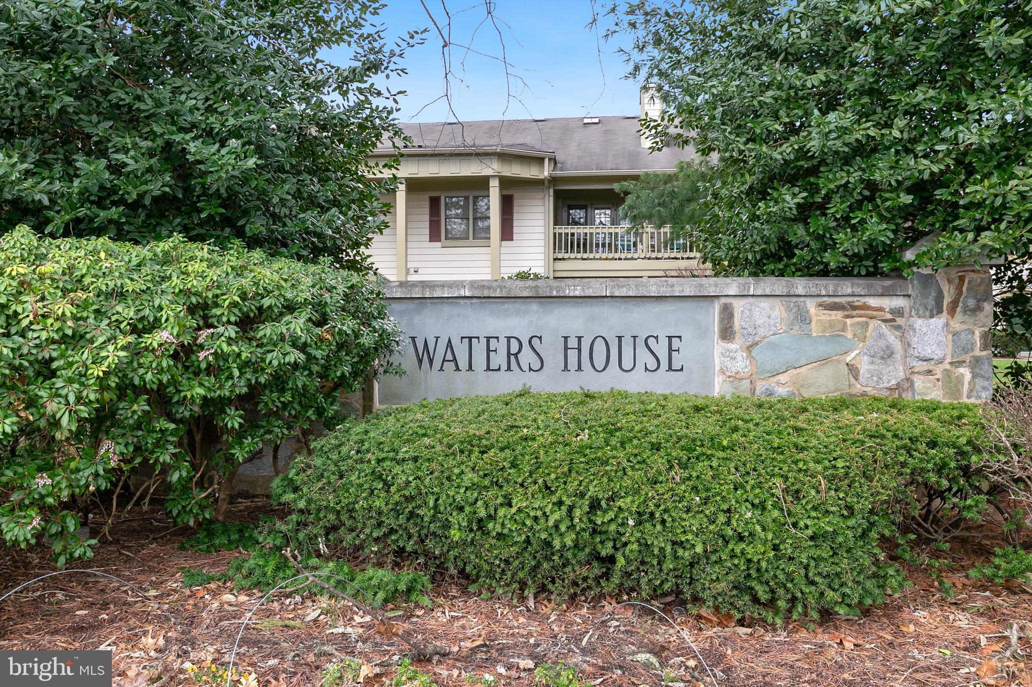 13027 Shadyside Ln #12-208