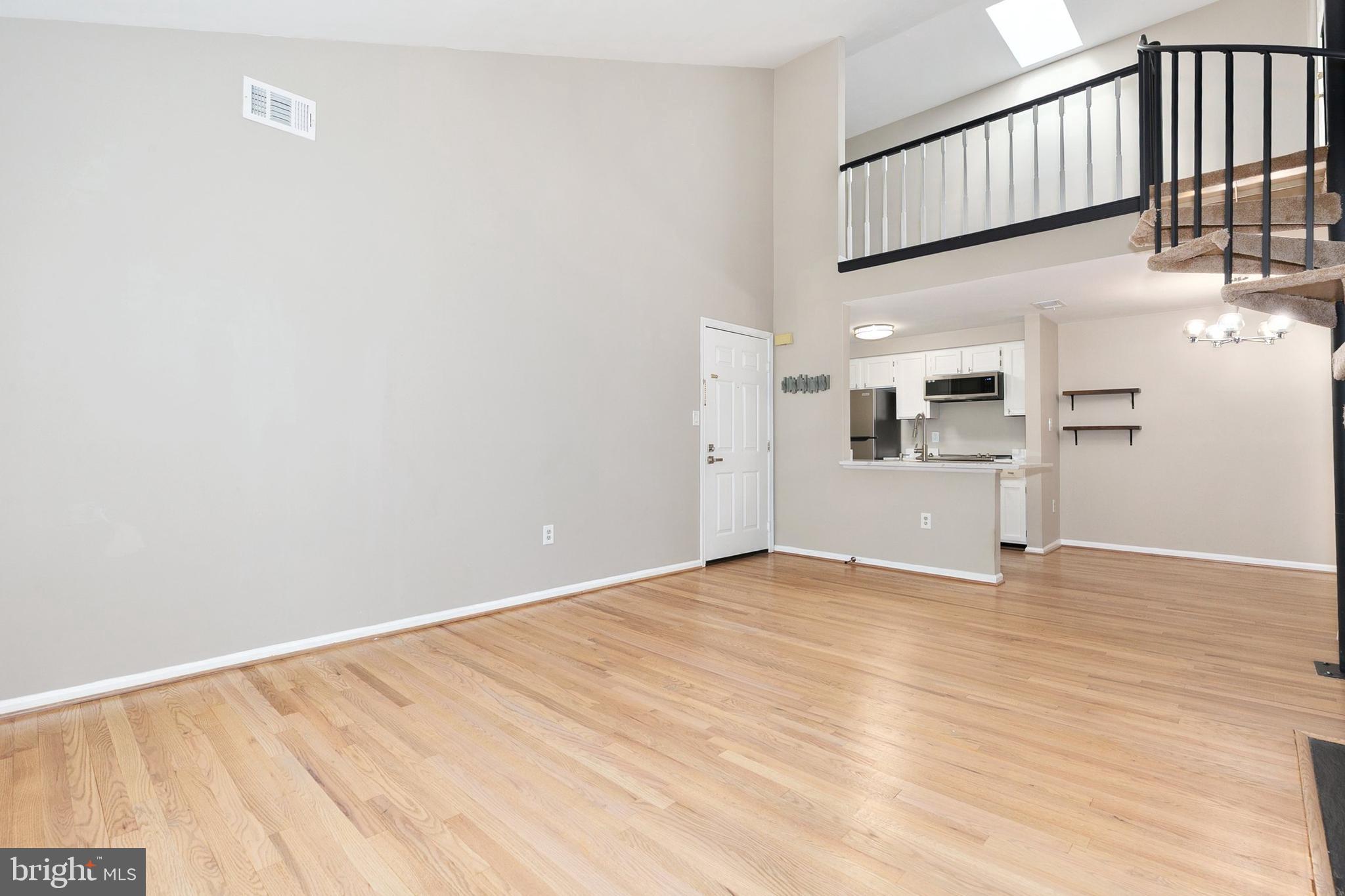 13027 Shadyside Ln #12-208