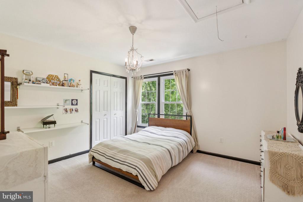 20309 Crown Ridge Ct