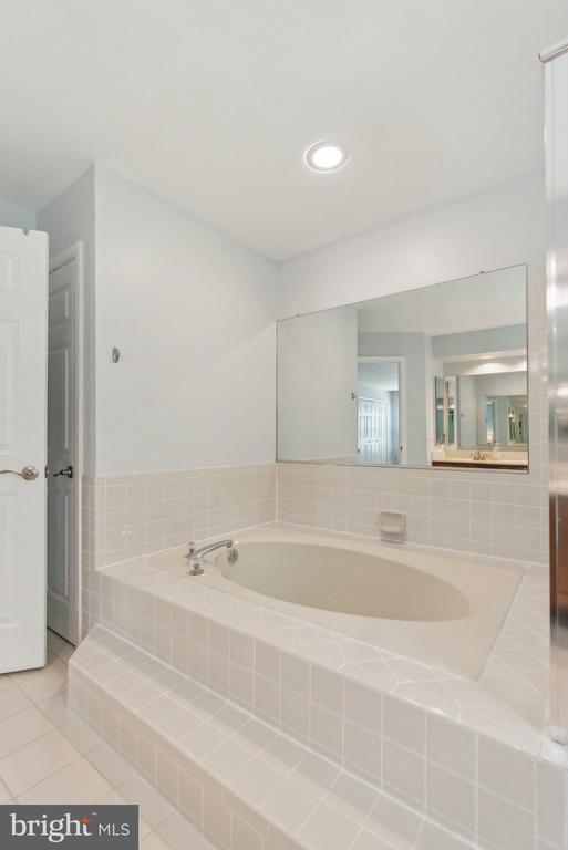 20309 Crown Ridge Ct