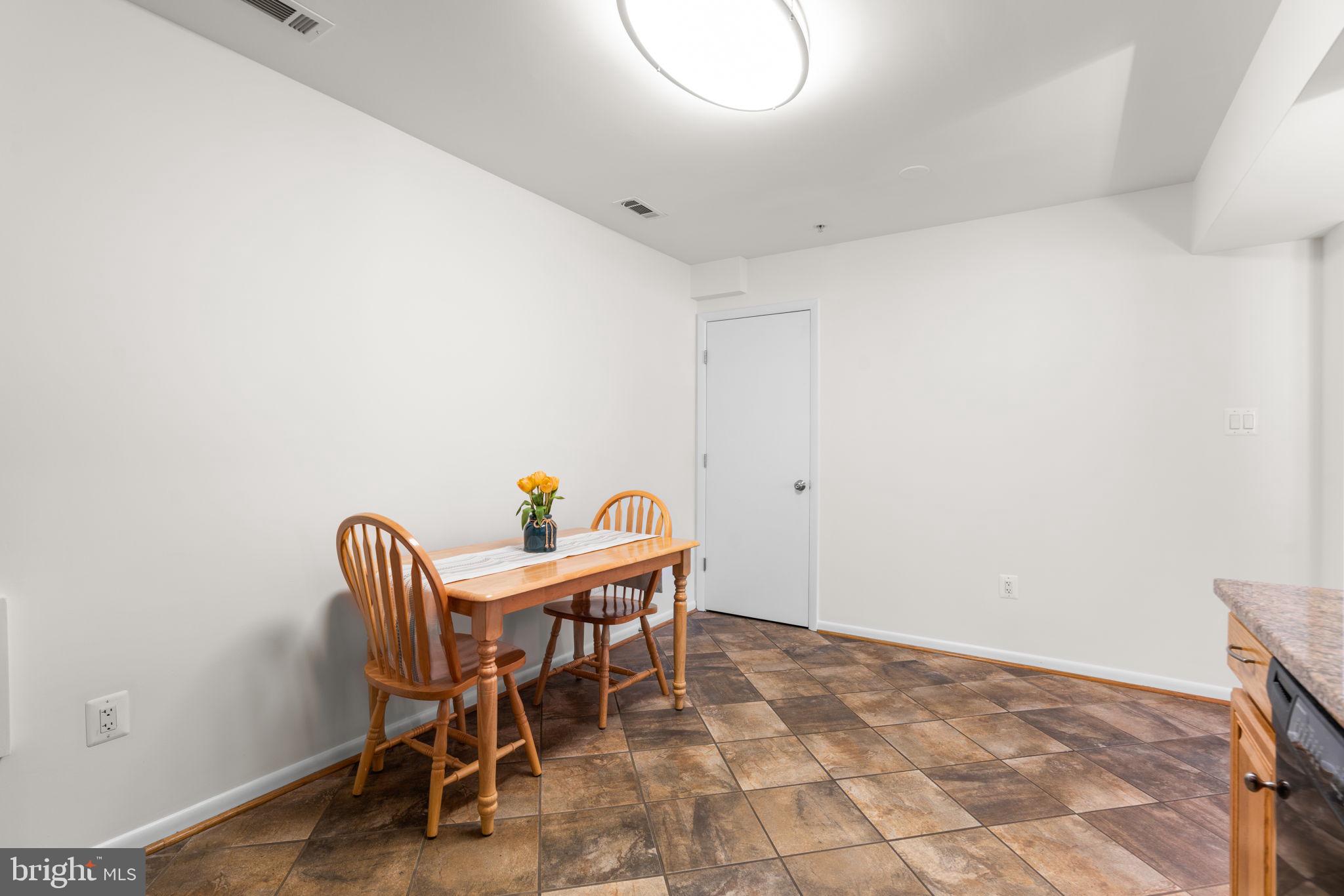 8014 Harbor Tree Way