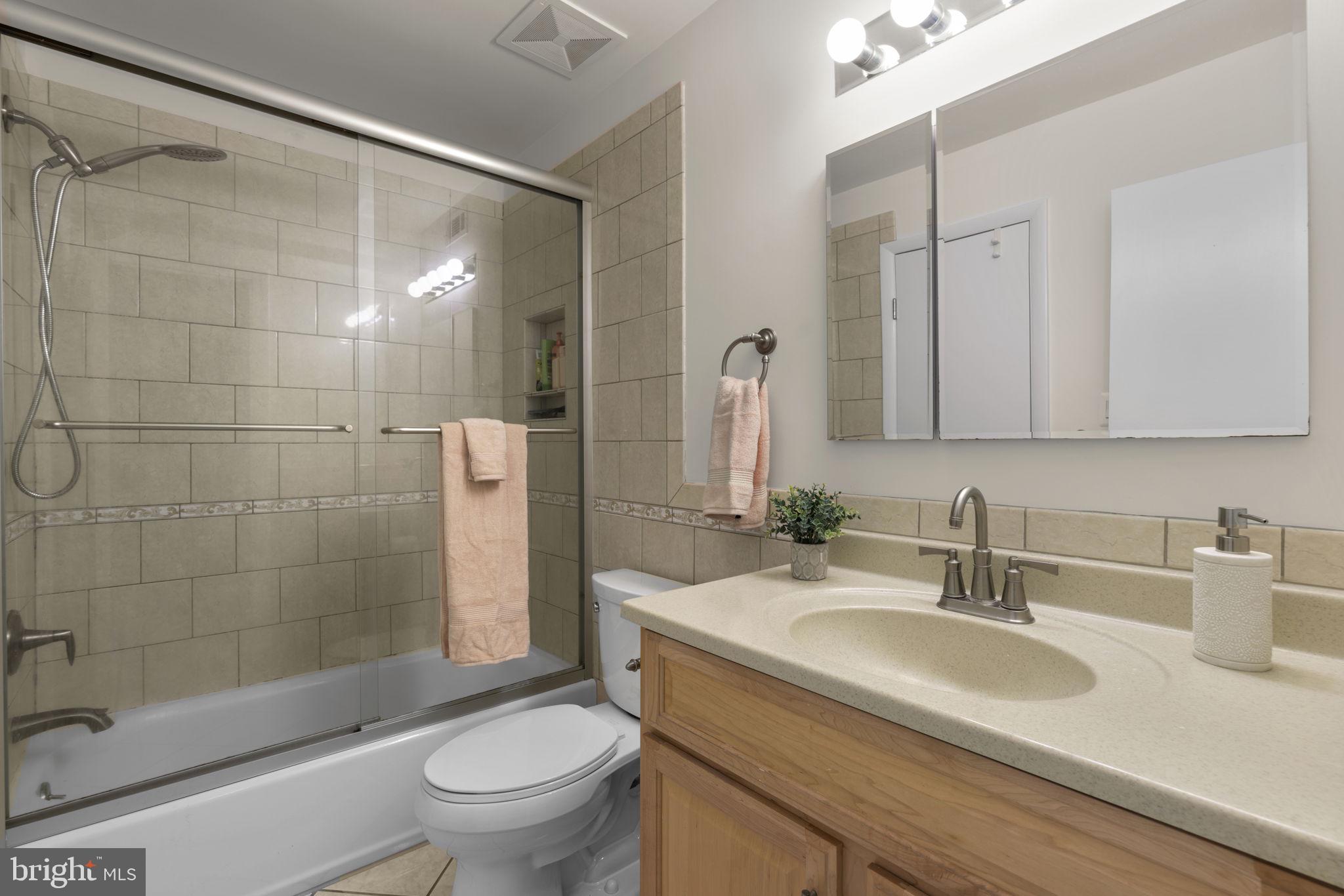 8014 Harbor Tree Way