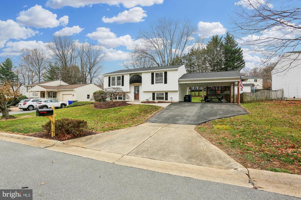 24052 SUGAR CANE LANE