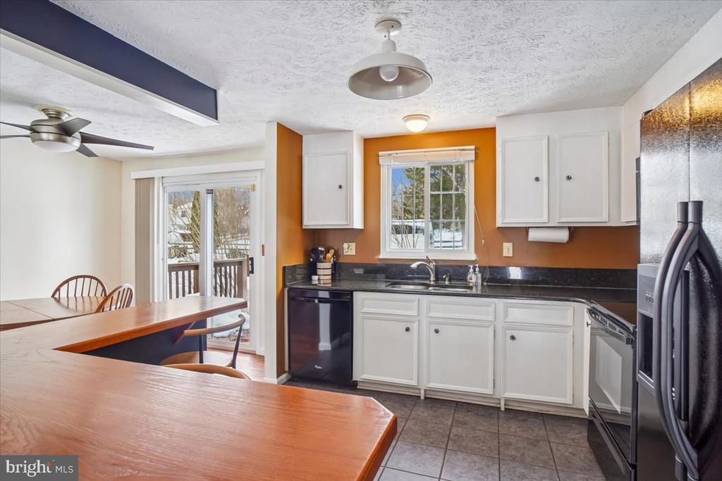 24052 SUGAR CANE LANE