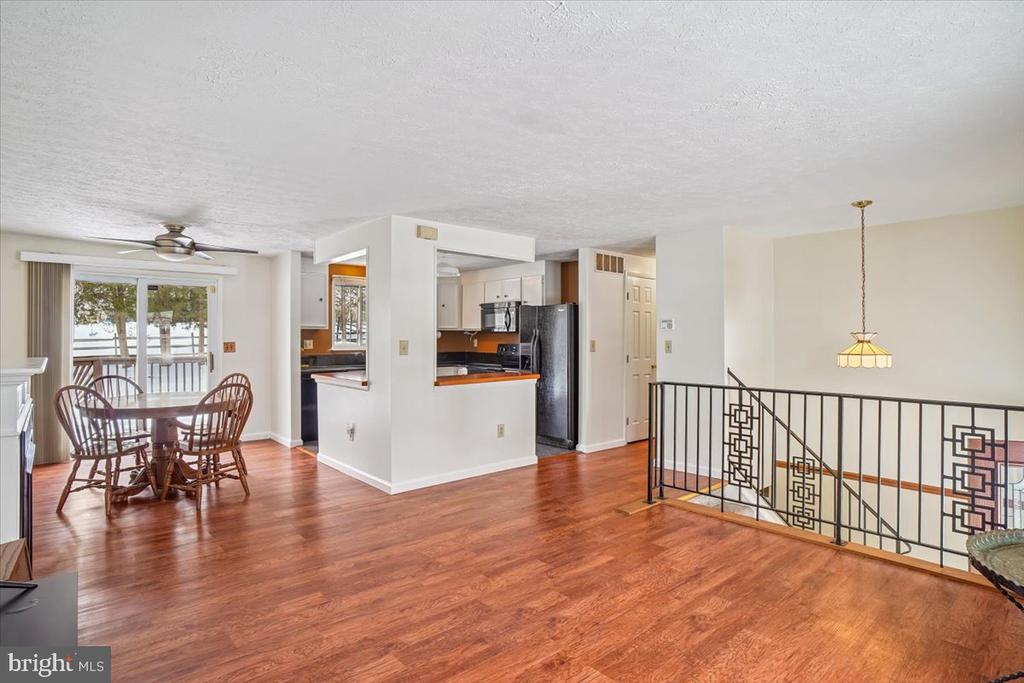 24052 SUGAR CANE LANE
