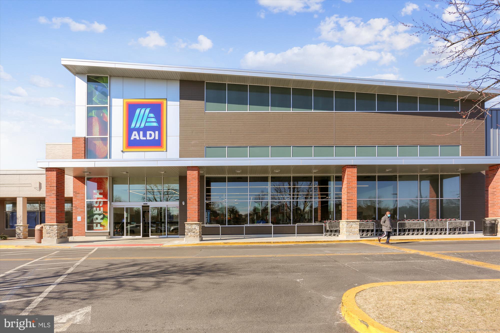 10012 FOREST VIEW PLACE